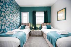 LARGE house near Barbican 6-8 beds